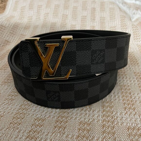 Louis Vuitton Men's Belt With Signature Metal Buckle - Picture 2 of 4